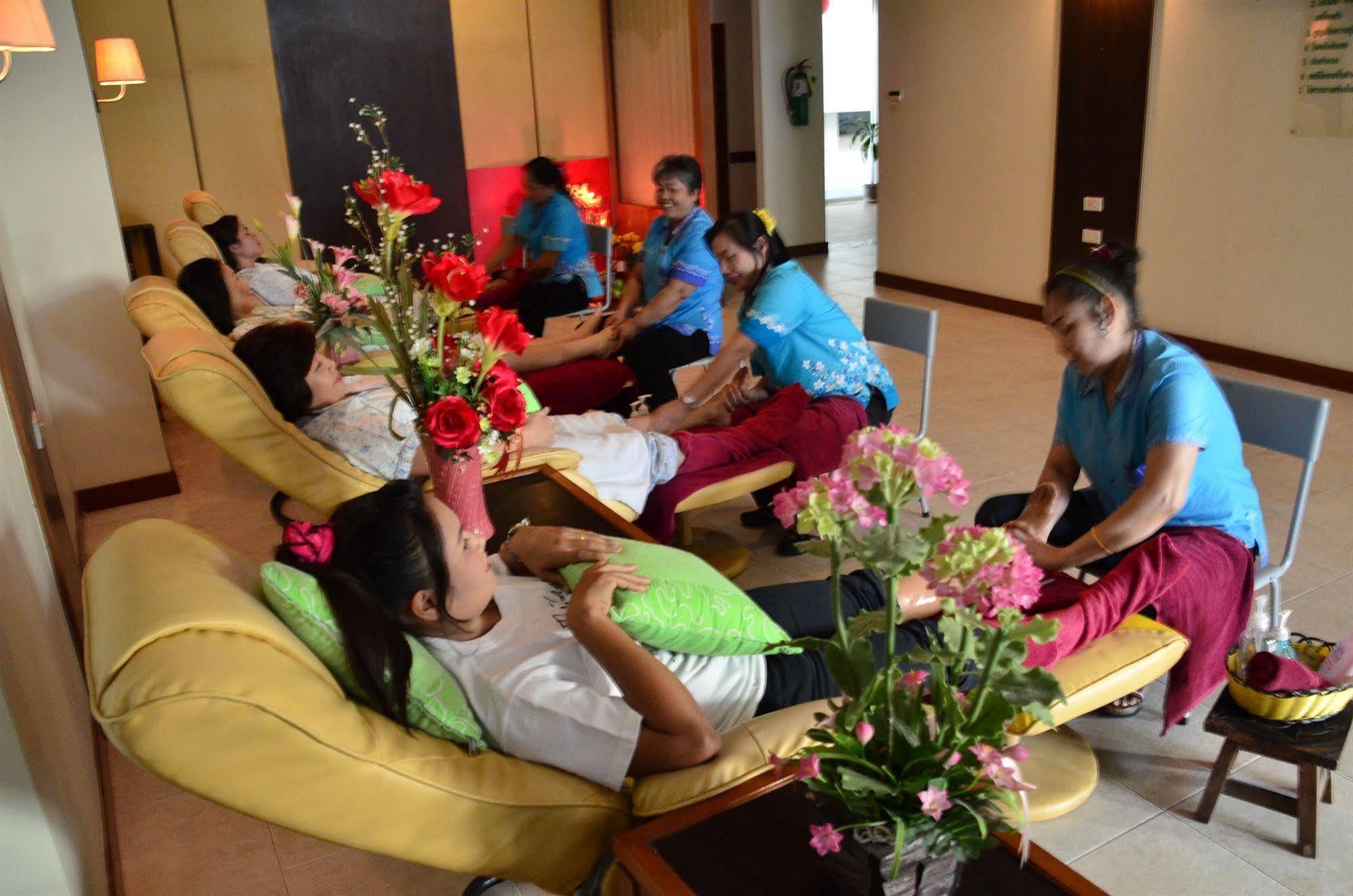 Hatyai Golden Crown Hotel Hat Yai Exterior foto